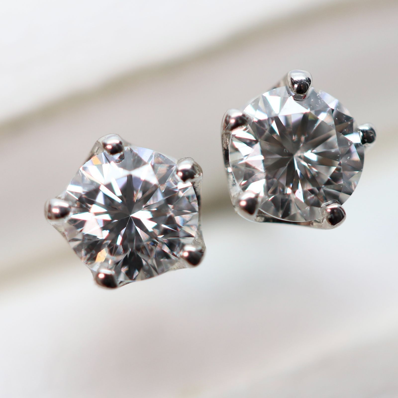 スタージュエリー Pt950 ダイヤ 0.24ct ピアス/24-2827S 52,800円