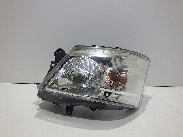 キャラバン 左ヘッドライト ハロゲン E26 前期 VW6E26 H021 26060-3XA0A コーティング 綺麗 260731233