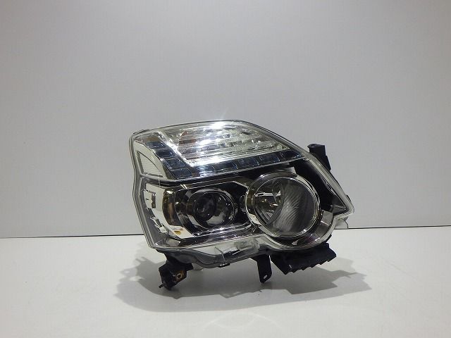 エクストレイル　右ヘッドライト　HID　T31　NT31　後期　キセノン　DNT31　1849　W　26010-3UB5A　綺麗　コーティング　260731245 14,472円