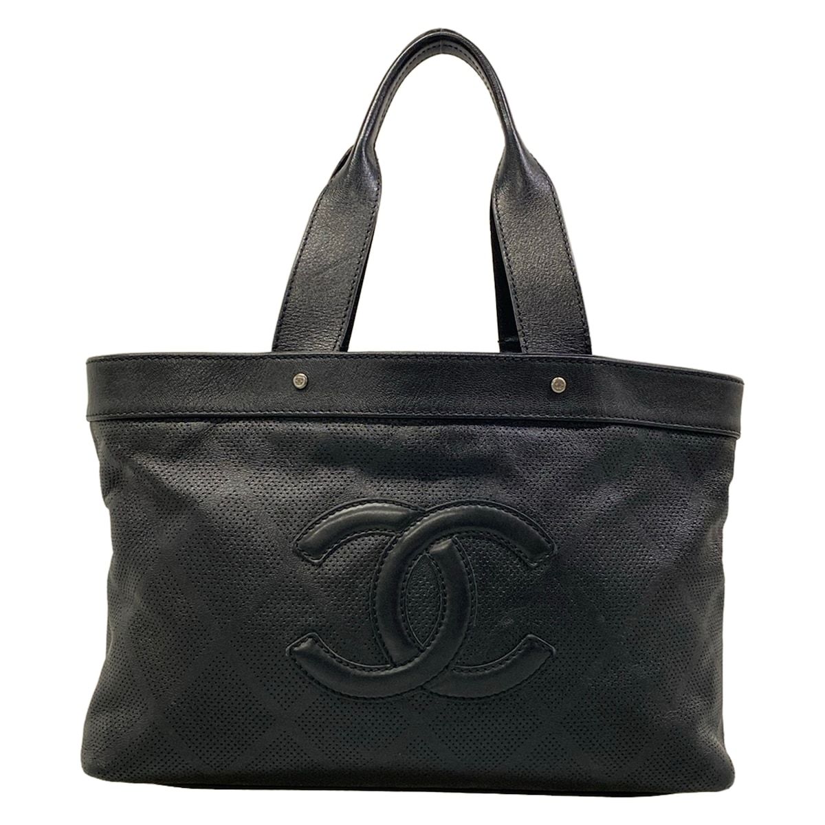 CHANEL(シャネル) トートバッグ - 黒 パンチング加工 レザー