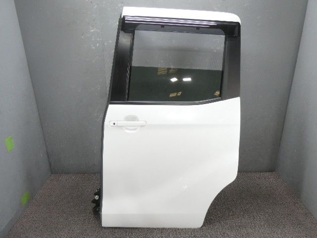 9835　ニッサン デイズルークス　B21A　後期　スライドドア左　リアドア左　リヤドア左　W13　（G2-5）