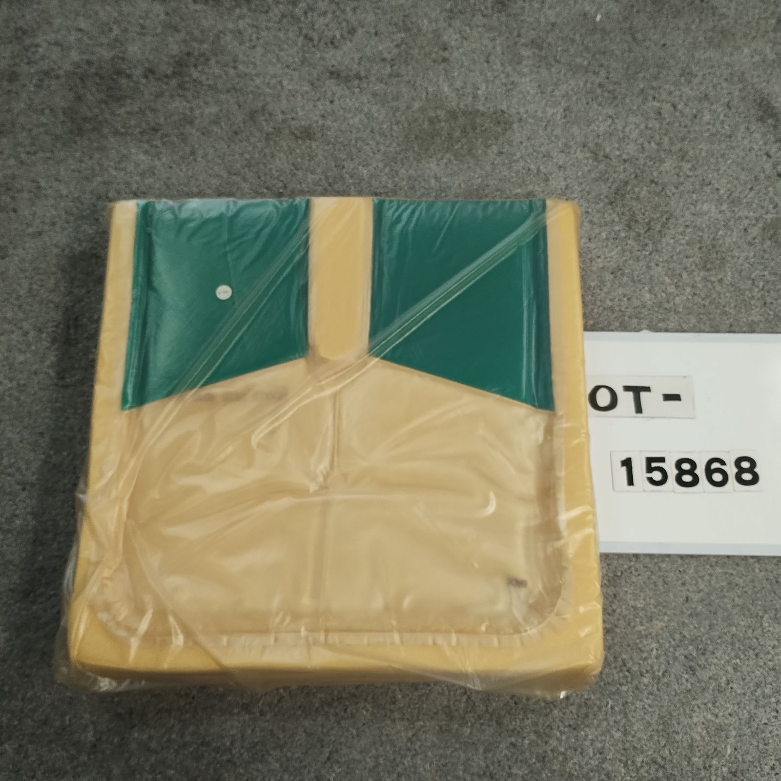 OT-15869）ケープ デュオジェルクッション (40*40) CK-385 体圧分散