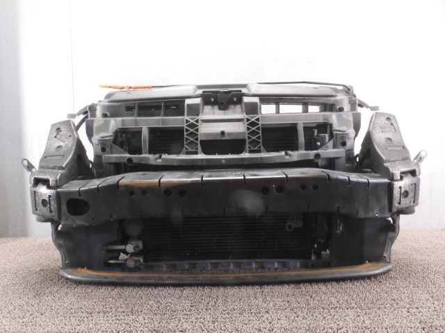 9925　フォルクスワーゲン ザ・ビートル　16CBZ　コアサポート　ラジエーター/コンデンサー/ファン付 17,600円