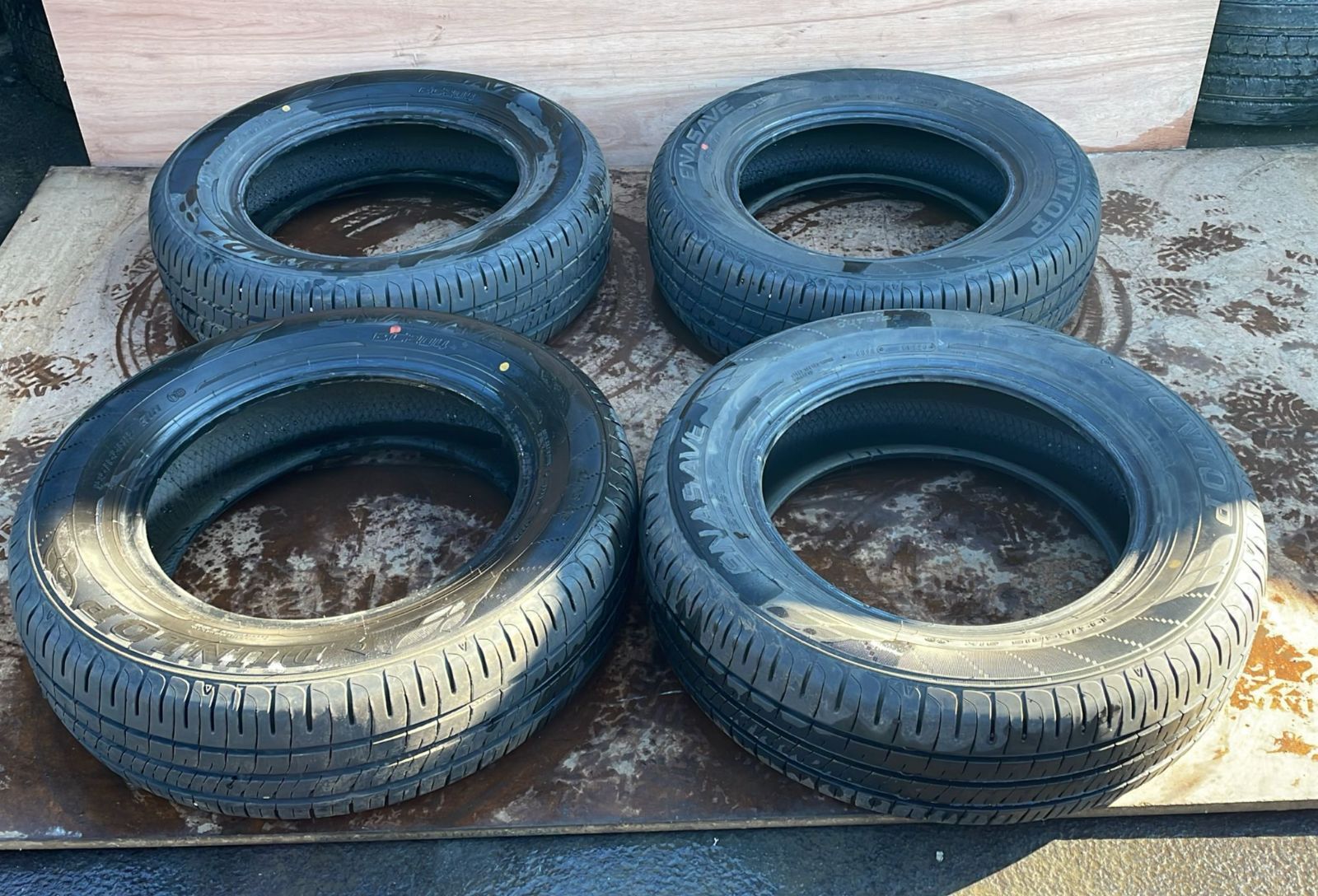 タイヤ4本　 ダンロップ　　 195/65R15　91H 2020年 C-11-644