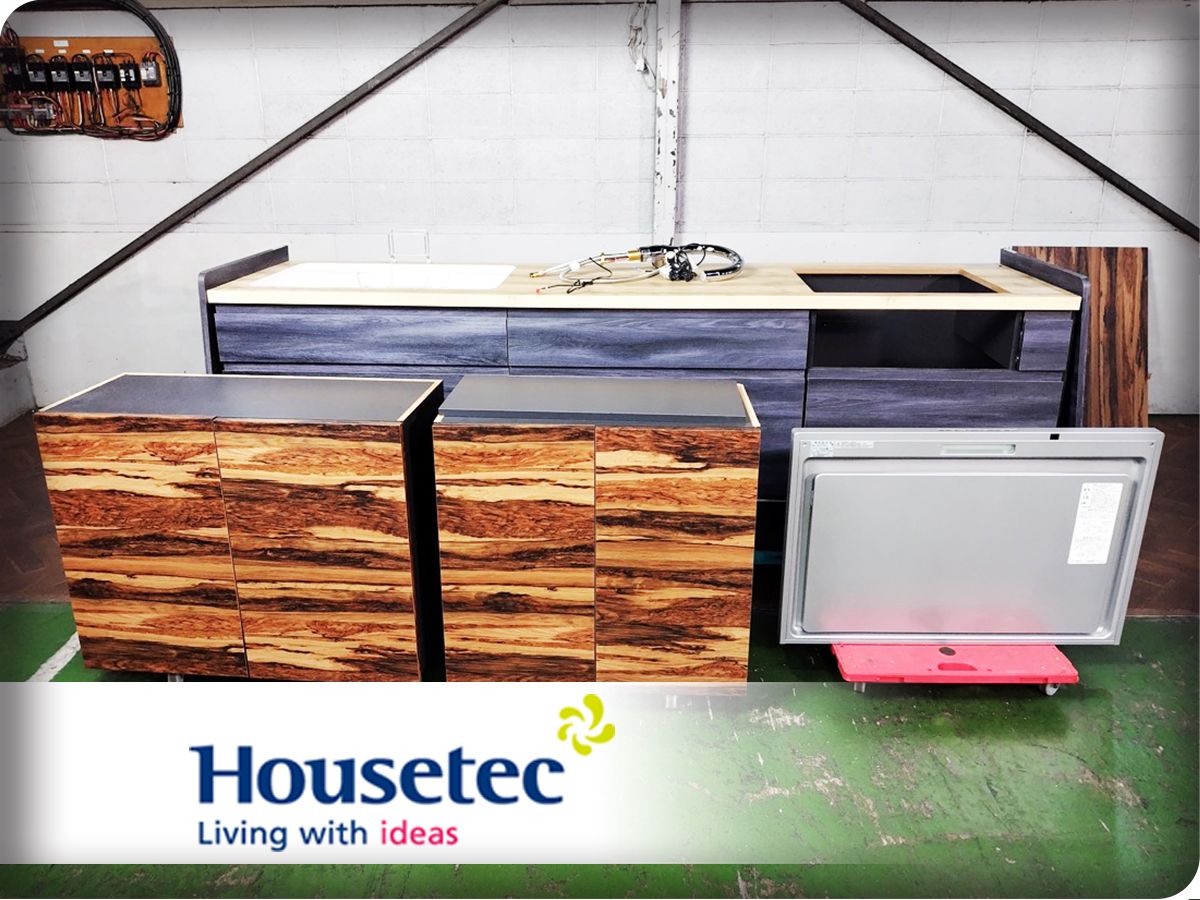 ■展示品■未使用品■Housetec■最高級グレード■W255■左シンク■レンジフード■ソフトクローザー■システムキッチン■240万■ymm4797m