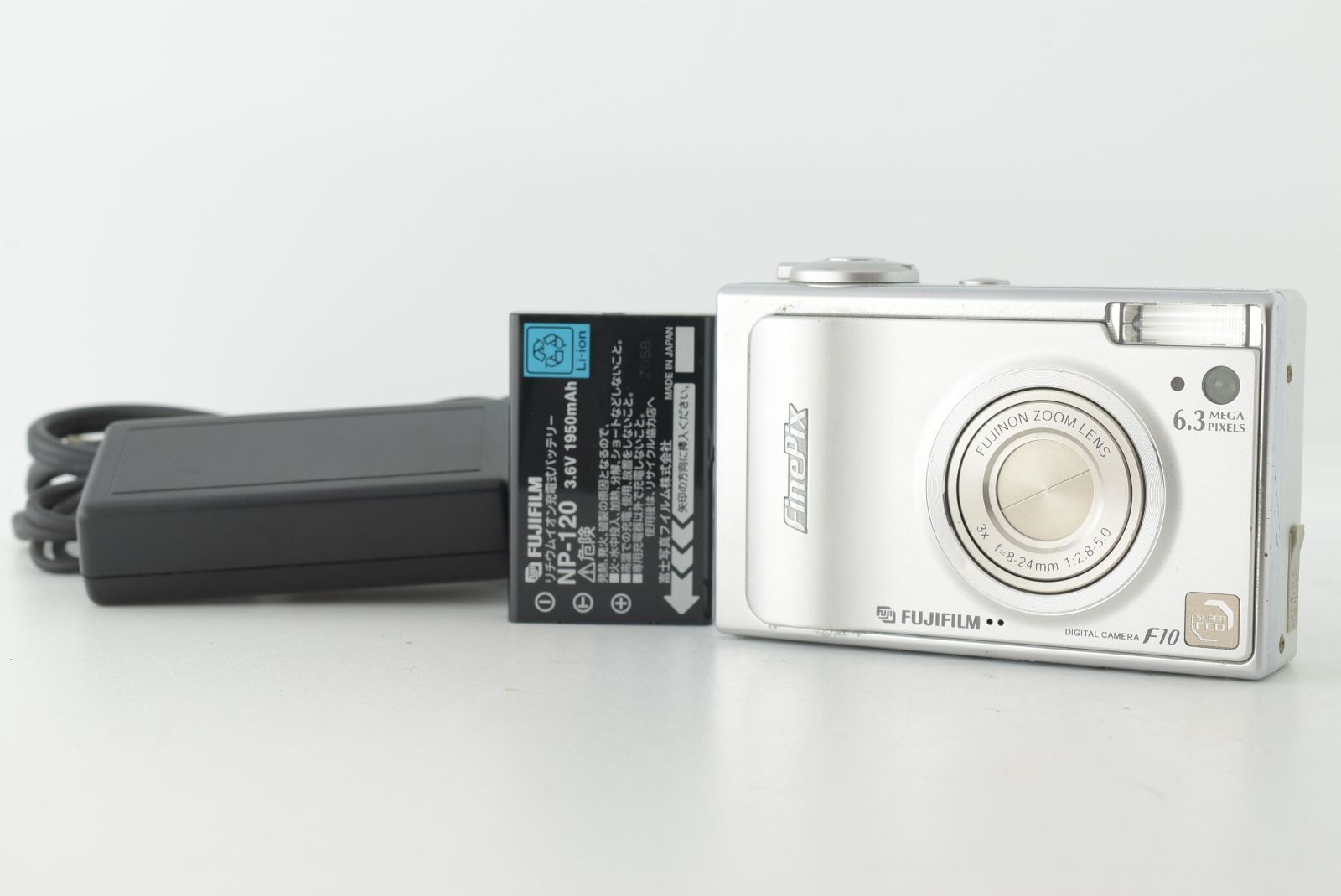 [Good Condition] FUJIFILM FinePix F10 Silver Digital Camera 6.3MP 3x Zoom Fujifilm Compact Digital Camera Silver EF-TN-JP2787