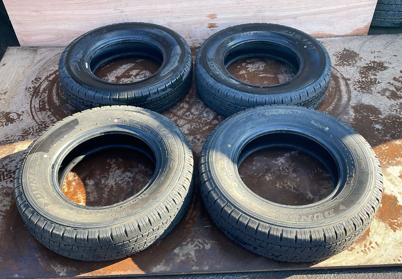 商用車・バン用　タイヤ　　4本 ダンロップ 165/R13　6P.R 2022年 C-11-646 9,120円
