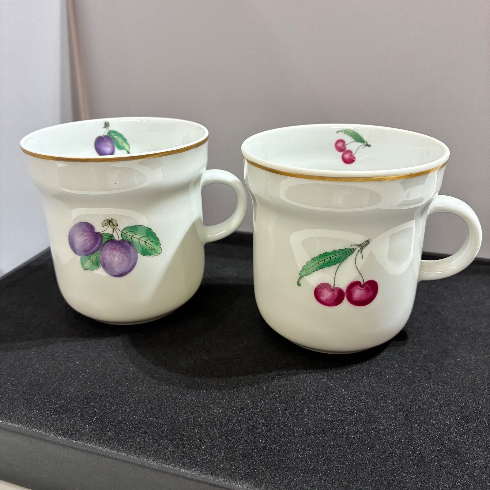 【美品】リチャードジノリ ボンジョルノ プルーン＆チェリー マグカップ 2客