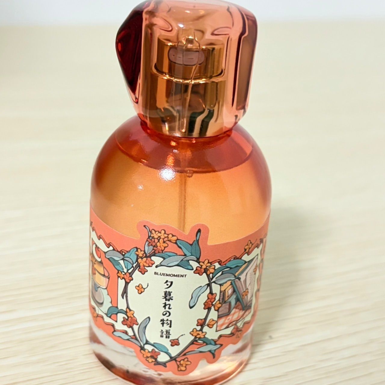 新品未使用 ブルーモーメント 秘めごとトワレ 夕暮れの物語 オードトワレ 50mL香水(ユニセックス)