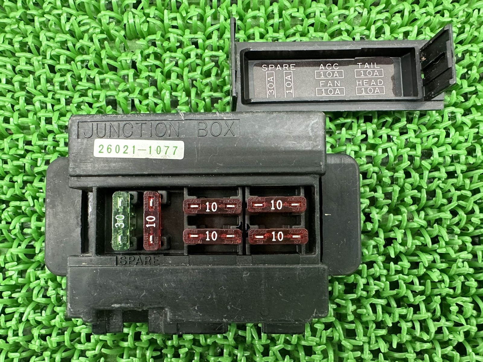 バリオス ヒューズボックス 26021-1077 カワサキ 純正 中古 ZR250A 機能的問題なし Qw 6,023円