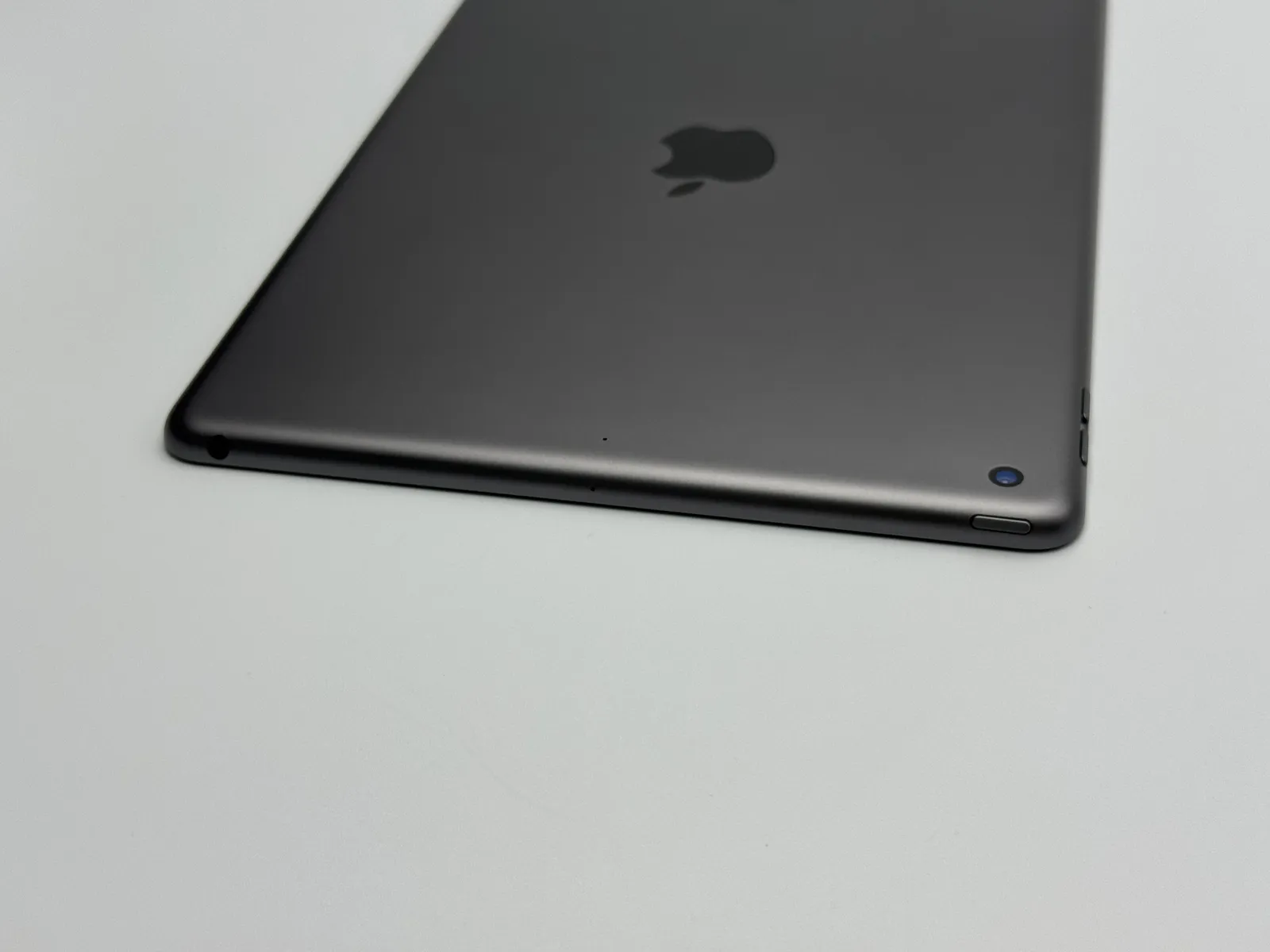 中古A】iPad 第9世代 256GB スペースグレー Wi-Fi バッテリー【81