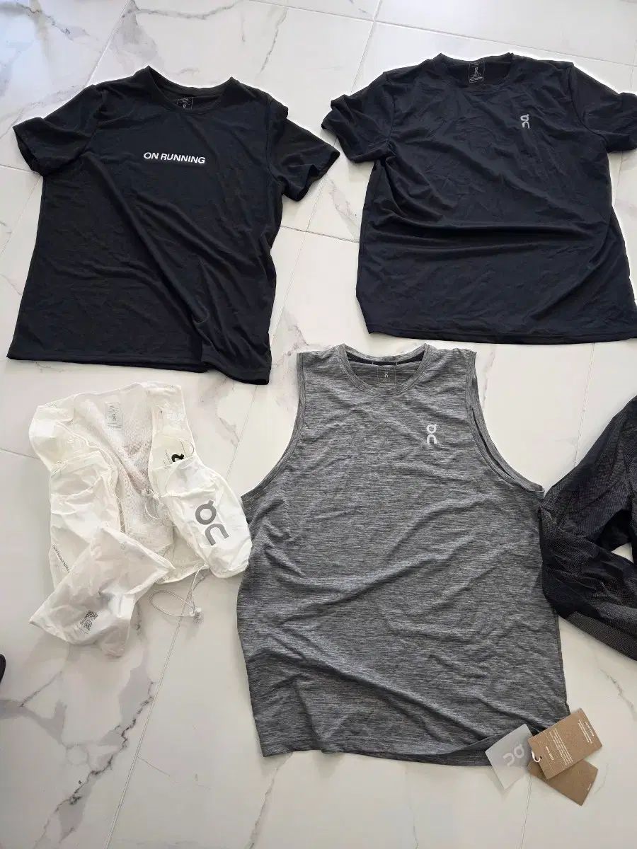 オンランニング 14品目 新品 まとめ売り 86,114円