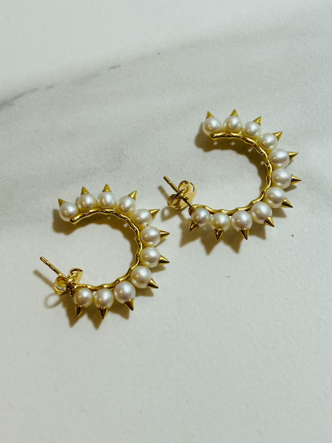 [TASAKI] Danger Tribe Pearl Earrings 750 (YG) Tasaki