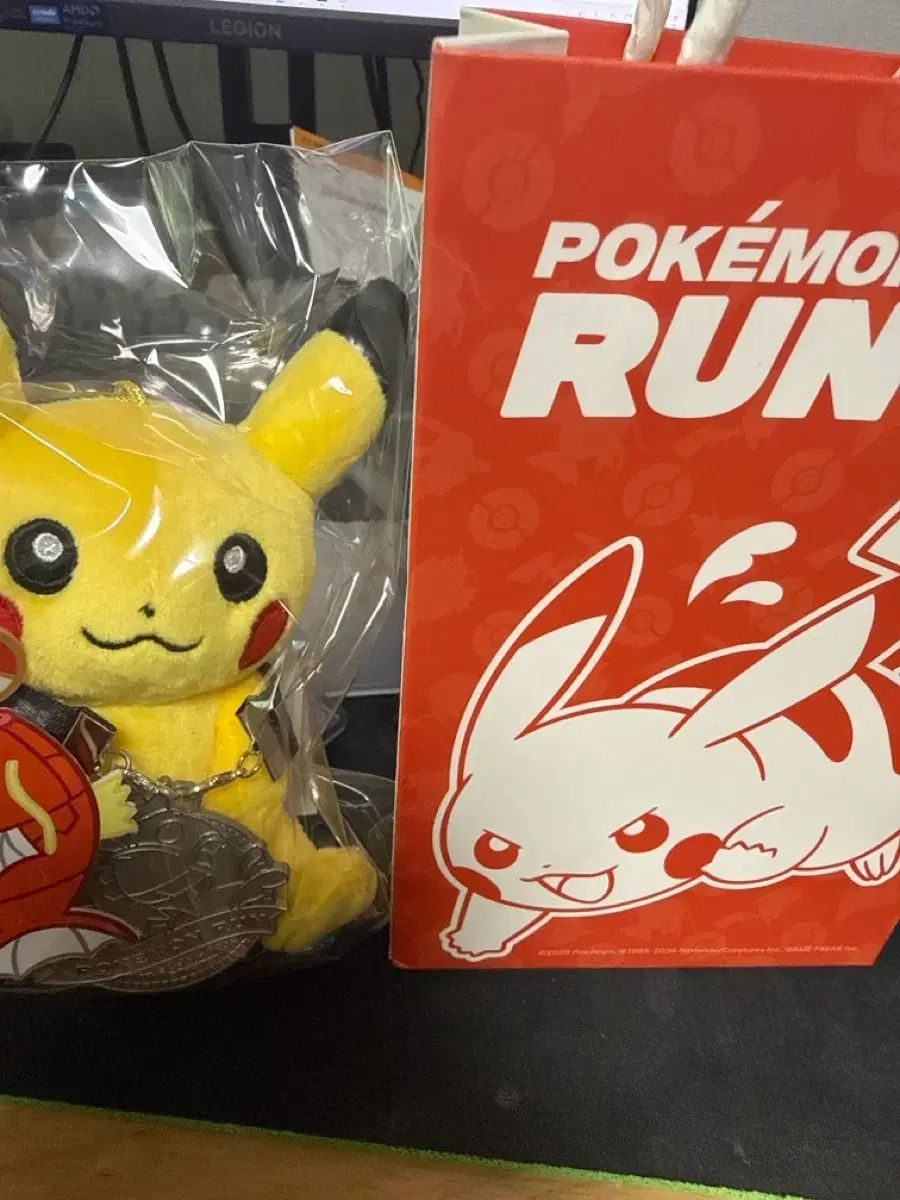 未開封 ポケットモンスター RUN 銀メダル ピカチュウ ぬいぐるみ 16,394円