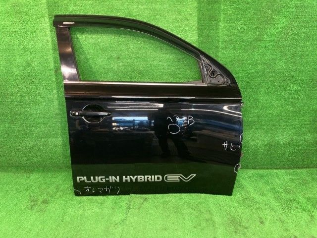 アウトランダー GG2W 右フロントドア PHEV Gセーフティパッケージ 4WD ニホンイタ M408 5700B672 X42