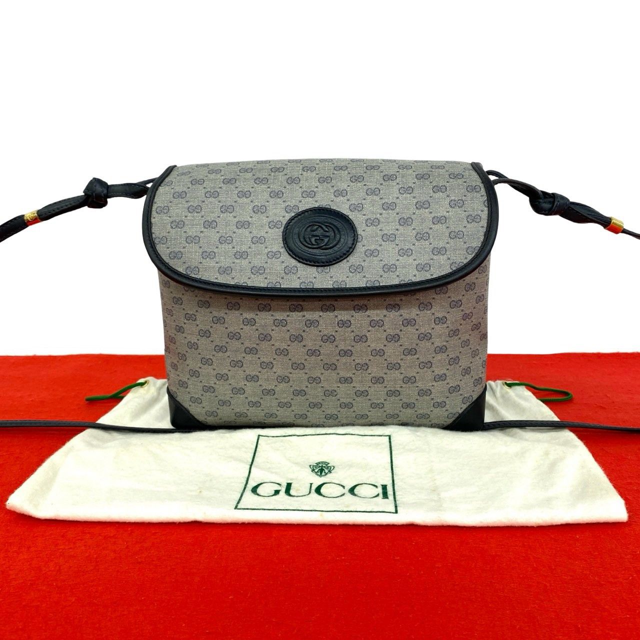 極 美品 GUCCI グッチ オールドグッチ マイクロGG ロゴ レザー 本革 ミニ ショルダーバッグ サコッシュ ポシェット ネイビー 345-5 30,680円