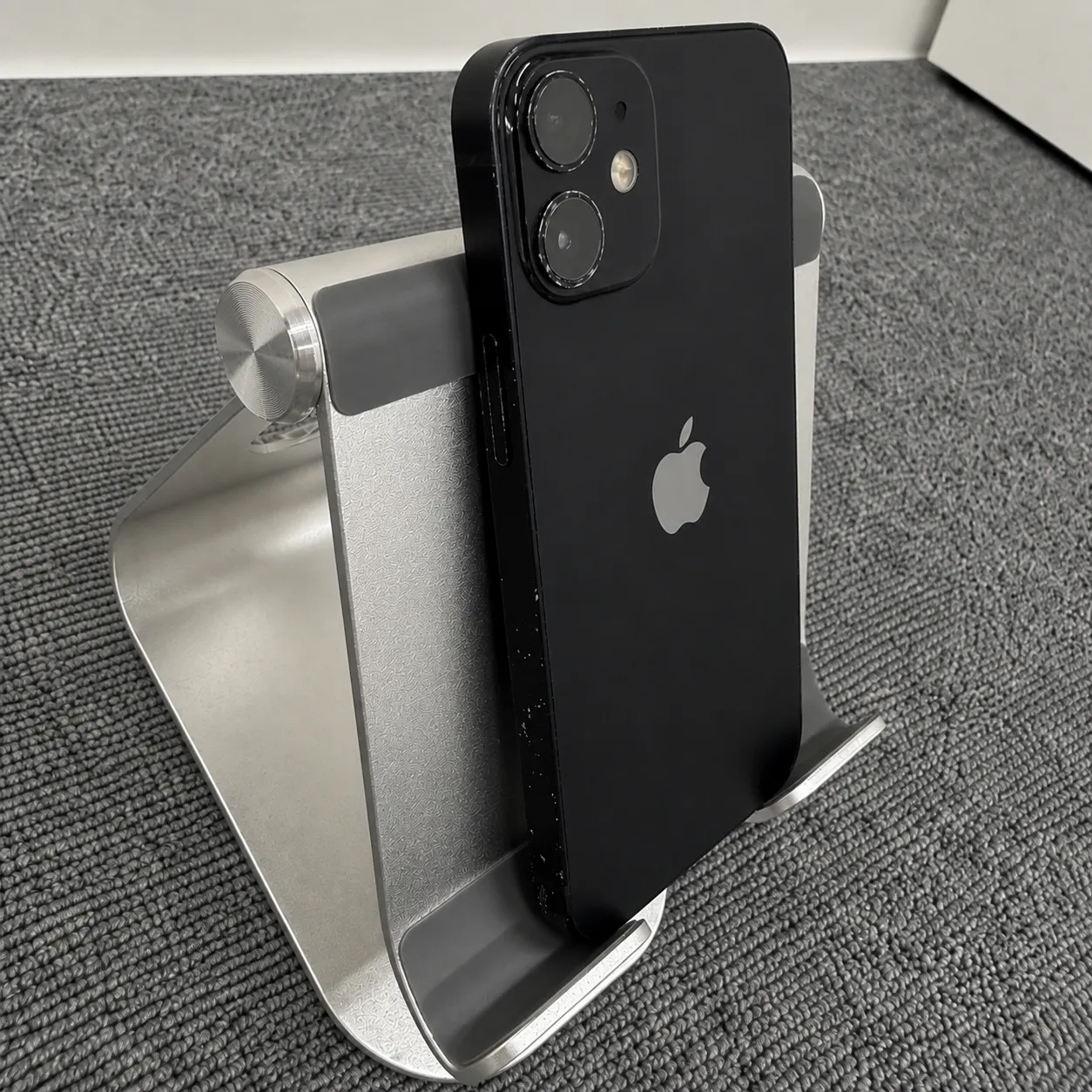 外観にキズ・打痕あり】iPhone12 mini 128GB ブラック SIMフリー