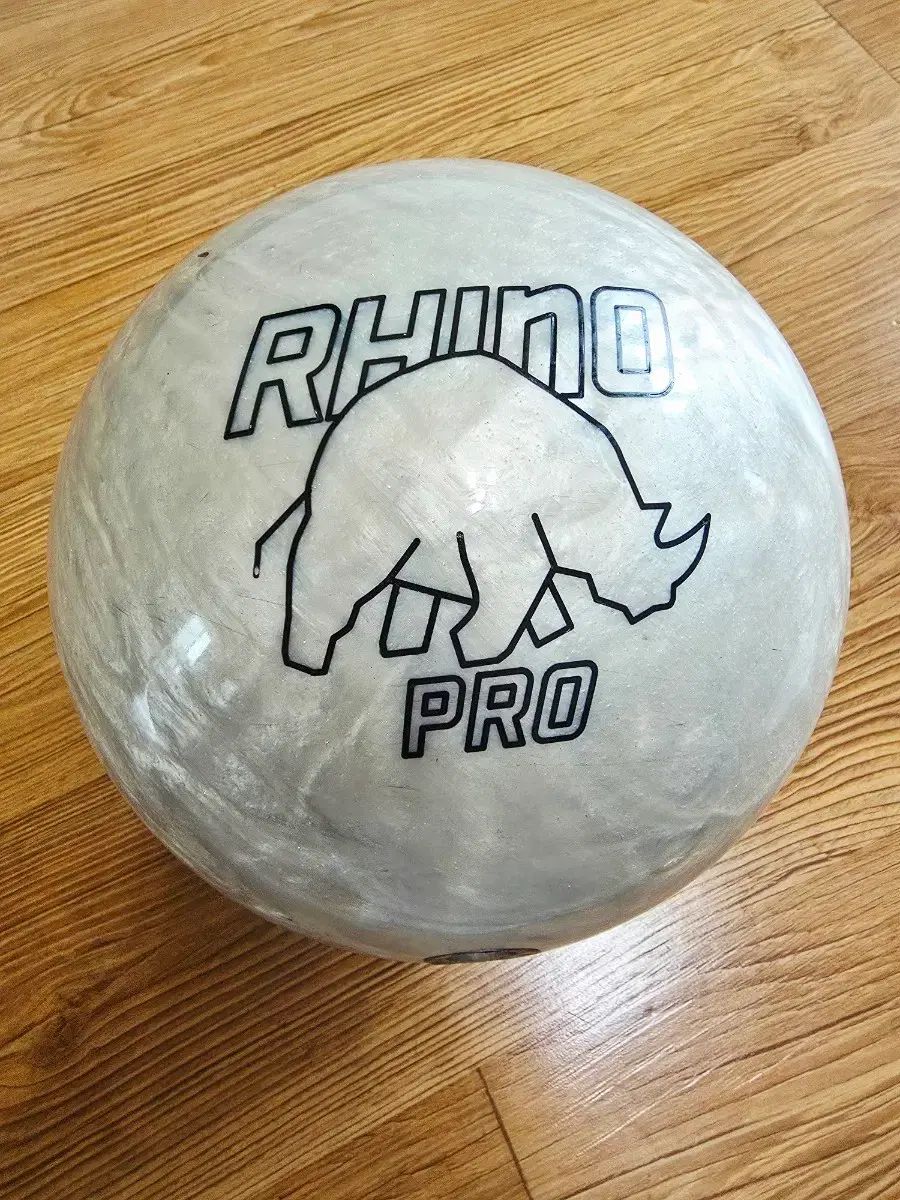 トゥーフィンガー アイボリー ライノ 15p 中古ボーリングボール