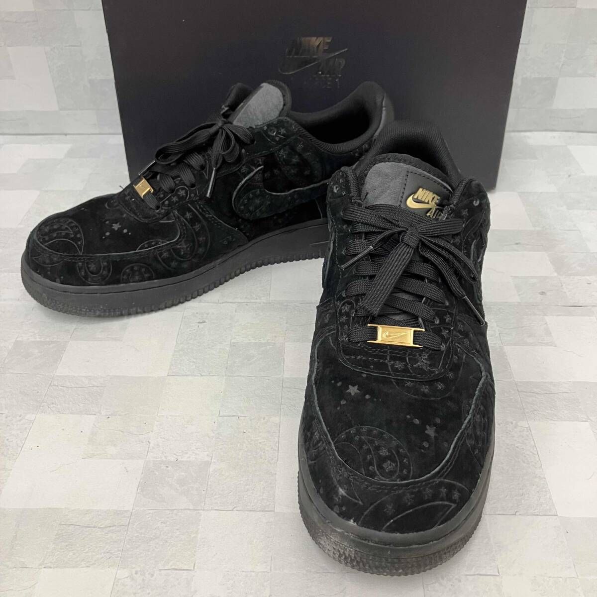 NIKE ナイキ スニーカー AIR FORCE 1 '07 PRM+ 箱有ブラック ペイズリー柄 29cm