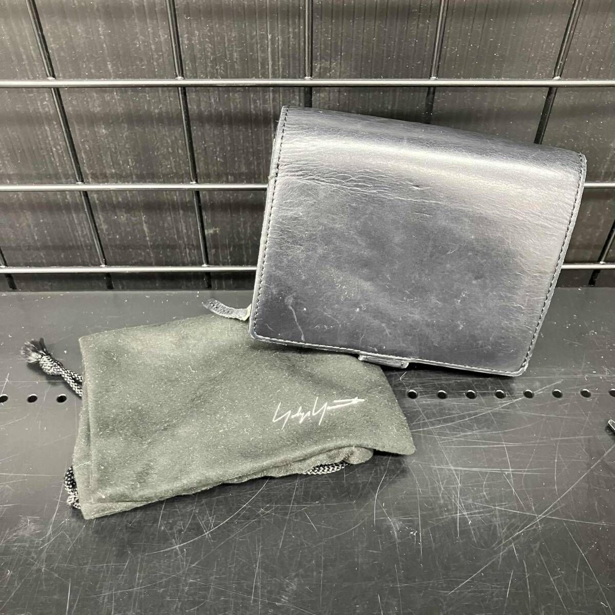 YOHJI YAMAMOTO 二つ折り財布 ベルトデザインウォレット ブラック ヨウジヤマモト