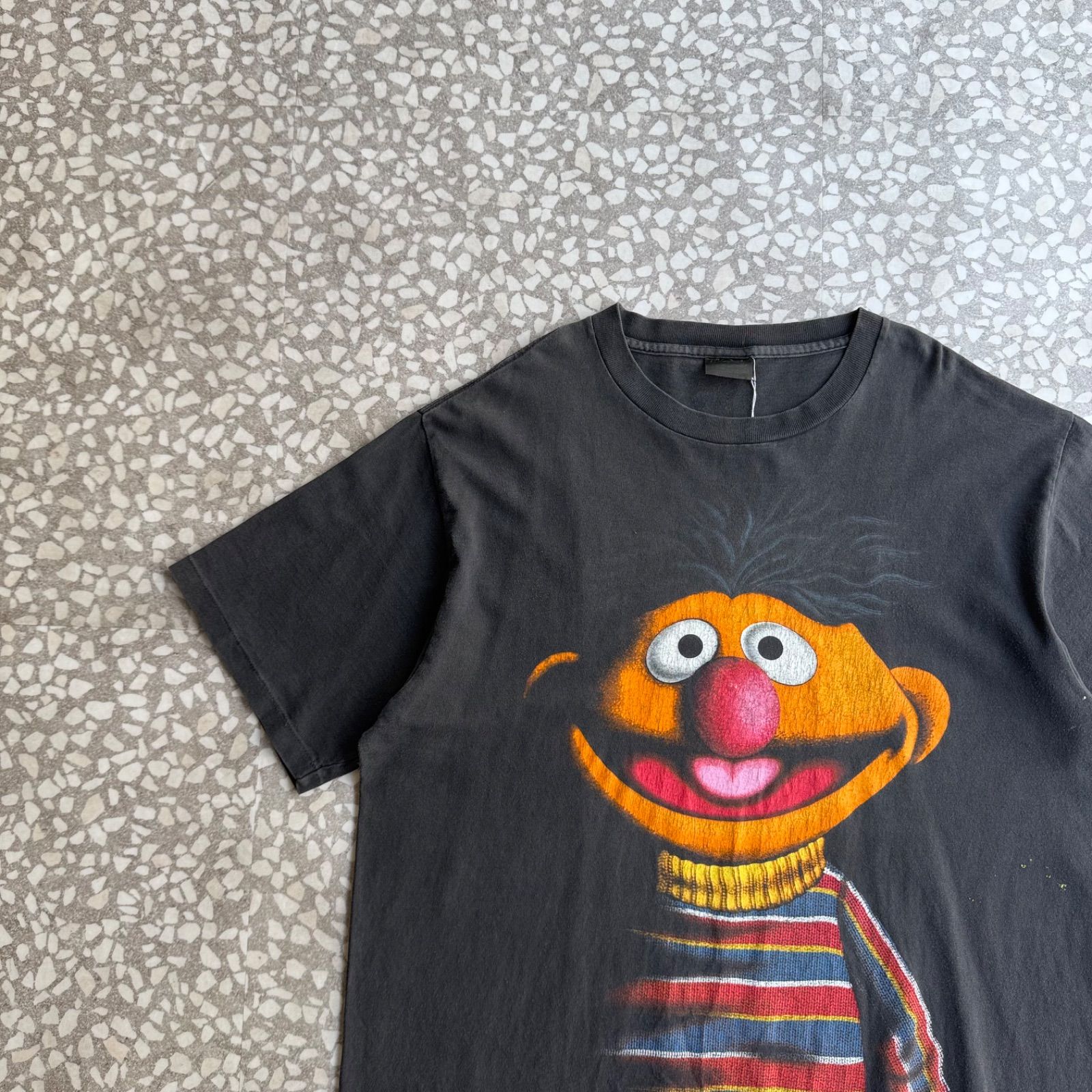 [ Archive アーカイブ Y2K ]Changes / 90’s horror ERNIE Tee size XL アーニー　ホラー　セサミストリート　闇堕ち　ダーク　半袖Tシャツ　古着　ユニセックス アニメT　野村周平　あいみょん 28,728円