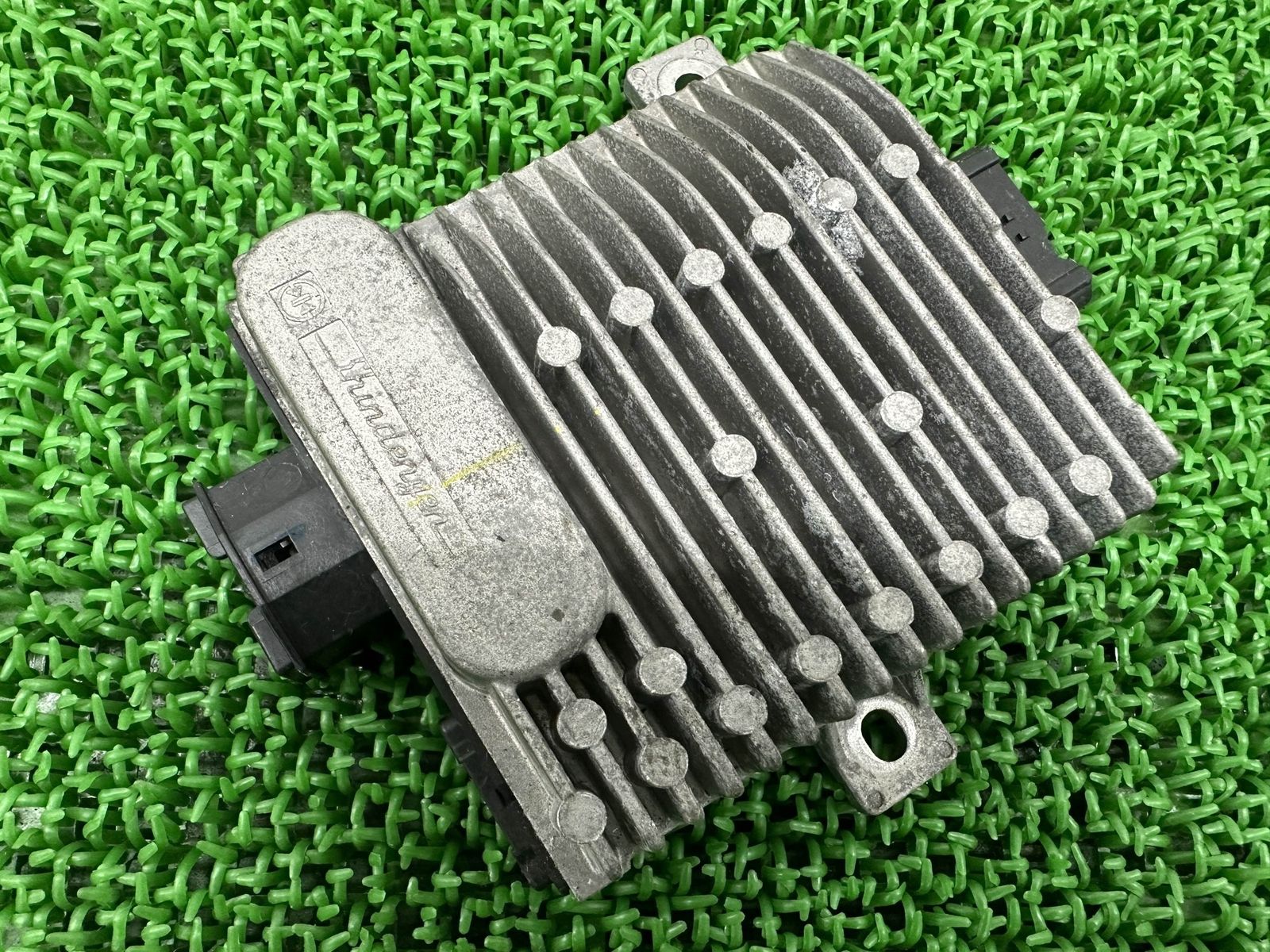 ADV150 ECU ホンダ 純正 中古 KF38 ECM エンジンコントロールユニット 修復素材に Vq