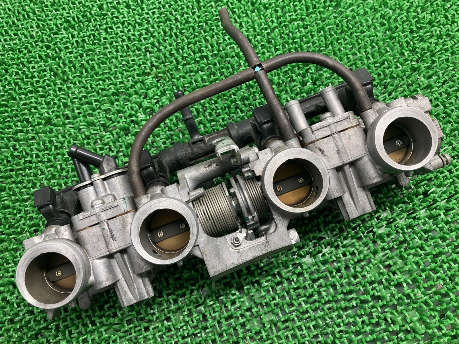 CB400SF スロットルボディ 18A ホンダ 純正 中古 NC42 インジェクション KEIHIN Bd