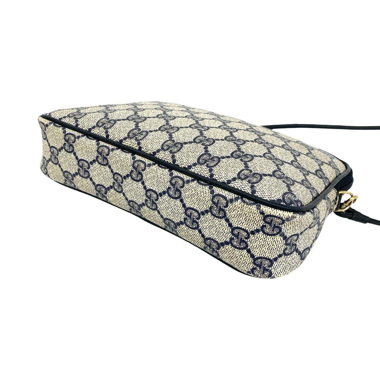 極 美品 希少品 GUCCI グッチ GG 柄 ロゴ 金具 レザー 本革 ワン ミニ ショルダーバッグ サコッシュ ポシェット ネイビー 紺 426-7 極 美品 希少品 GUCCI グッチ GG 柄 ロゴ 金具 レザー 本革 ワン ミニ ショルダーバッグ サコッシュ ポシェット ネイビー 紺 426-7