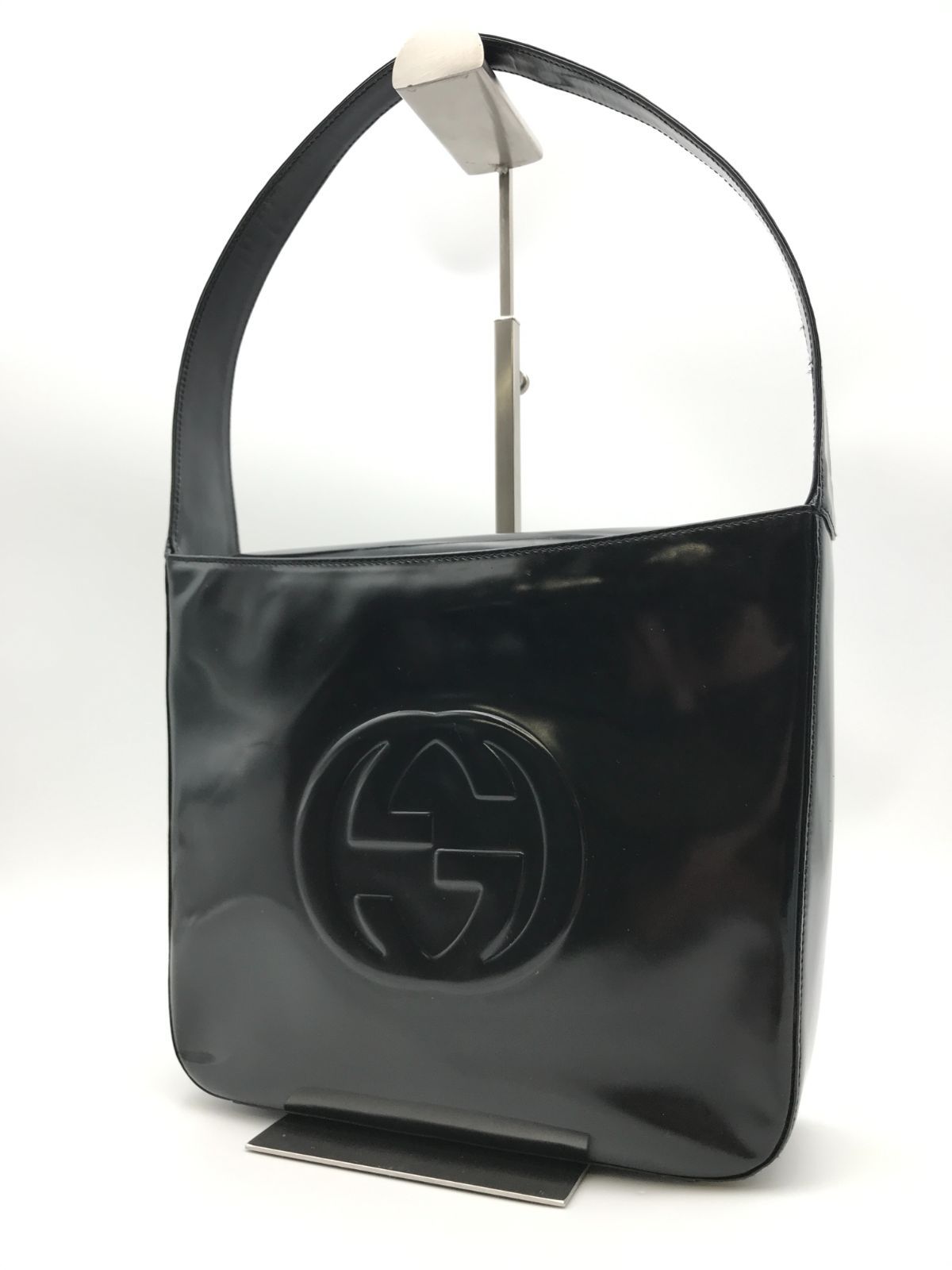 GUCCI　グッチ　ショルダーバッグ　ワンショルダー　肩掛け　インターロッキングG　パテント　ブラック　2920