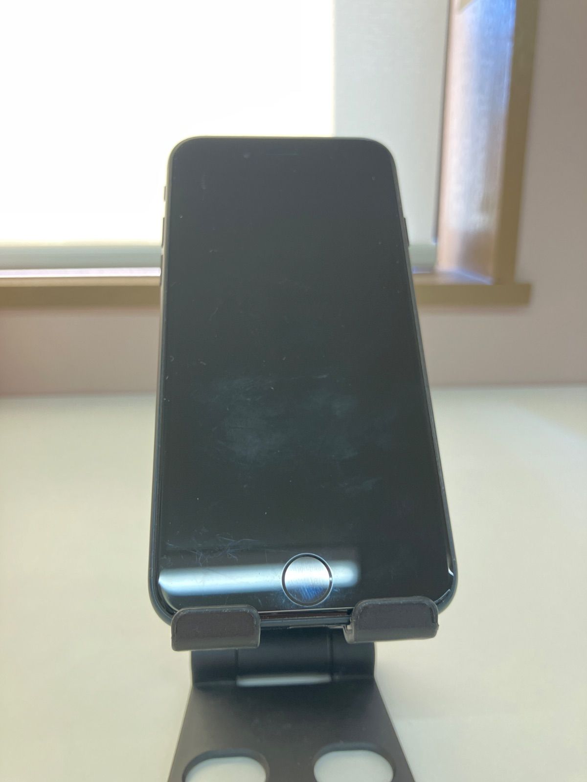 iPhone SE第3世代　64GB　012 14,399円