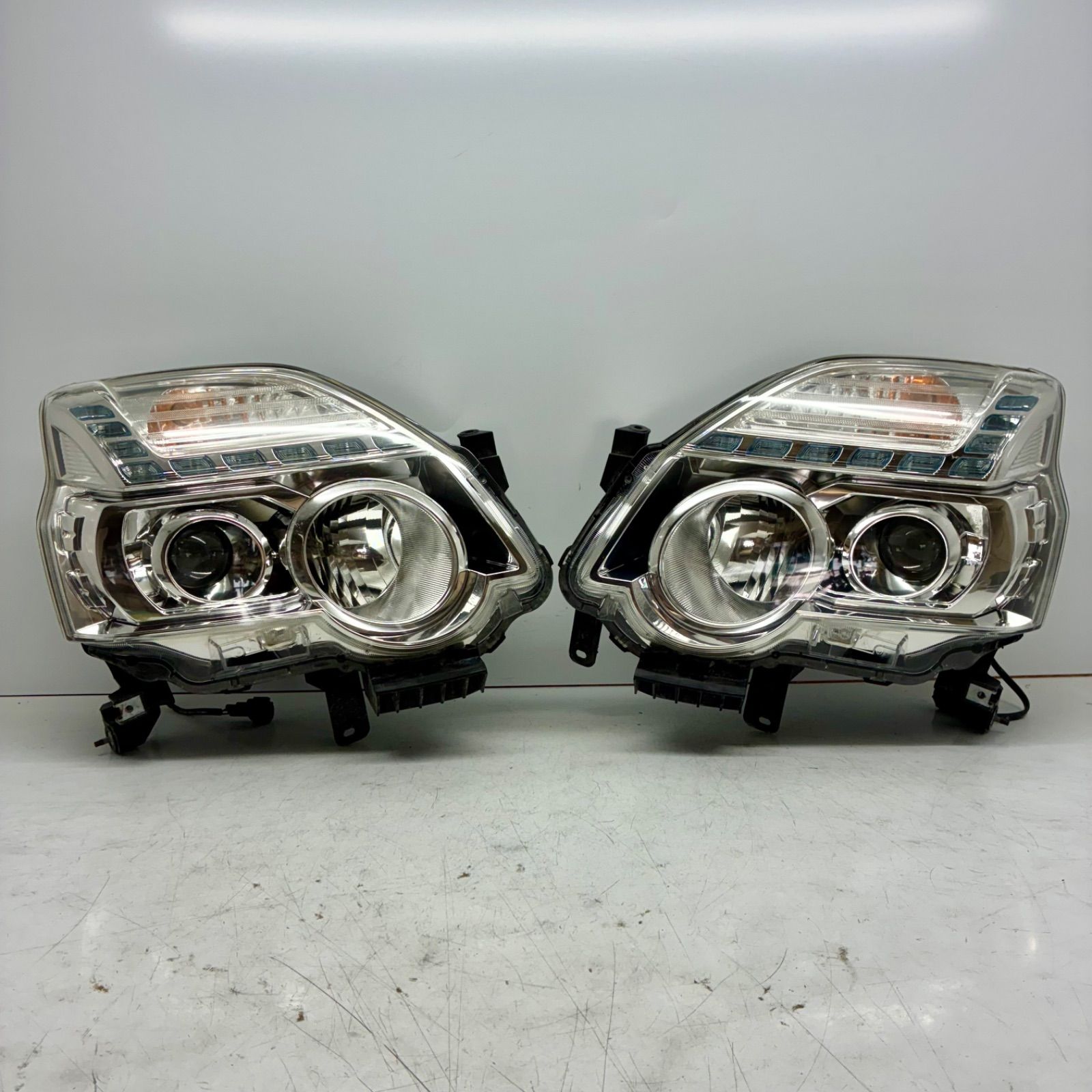 良品【コーティング済】日産 T31 NT31 エクストレイル 後期 ヘッドライト ランプ レンズ 左右セット LR ハロゲン ICHIKOH 1848 打刻 J P80812