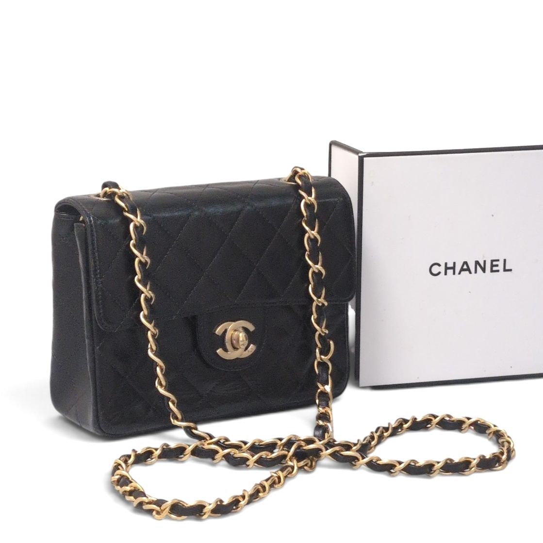 :シャネル CHANEL ミニマトラッセ チェーンショルダー ラムスキン ブラック ターンロック シングルフラップ ゴールド金具 シリアルシール 正規品 鑑定済