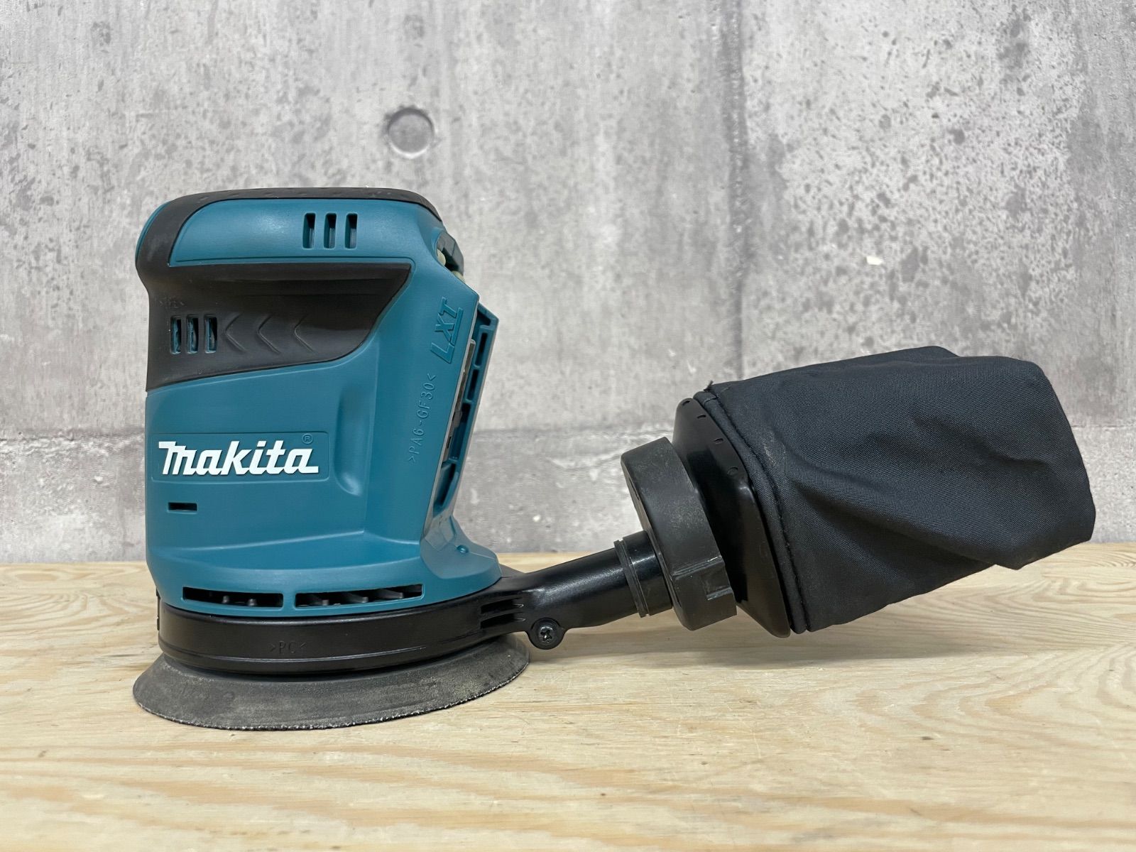 H-08008 Makita マキタ 18V充電式ランダムオービットサンダ BO180D 美品