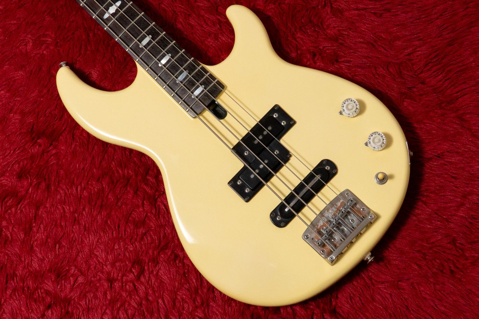 【used】YAMAHA / BB2000 White 4.385kg【GIB横浜】エレキベース