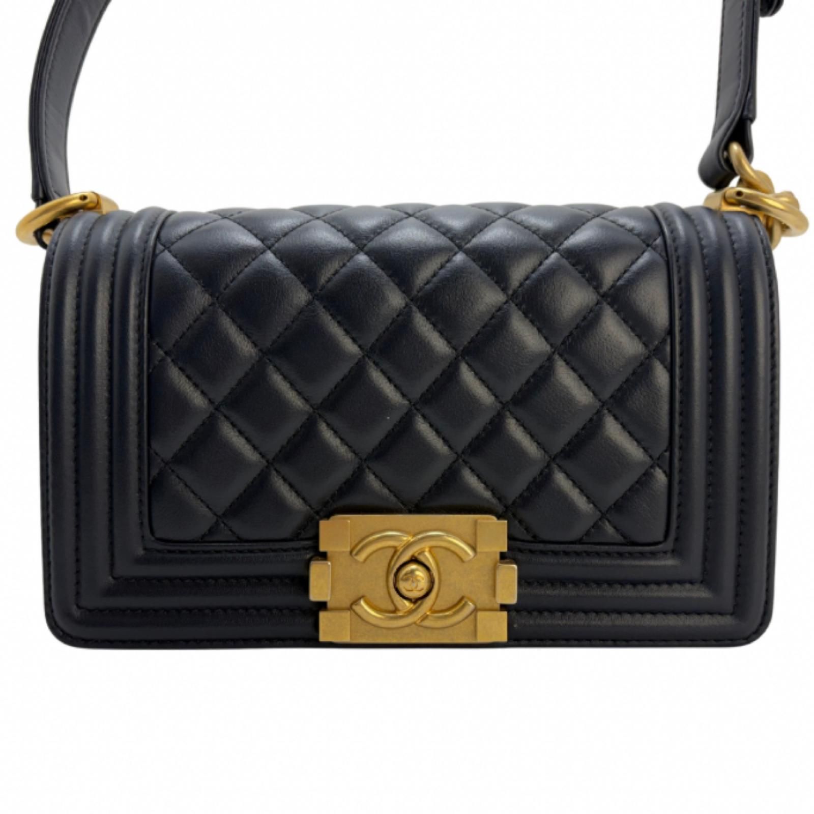 CHANEL シャネル ボーイシャネル20 マトラッセ チェーンショルダー ネイビー/GP カーフ A67085 Y09939 N4858 レディース 【中古】【200】 258,836円