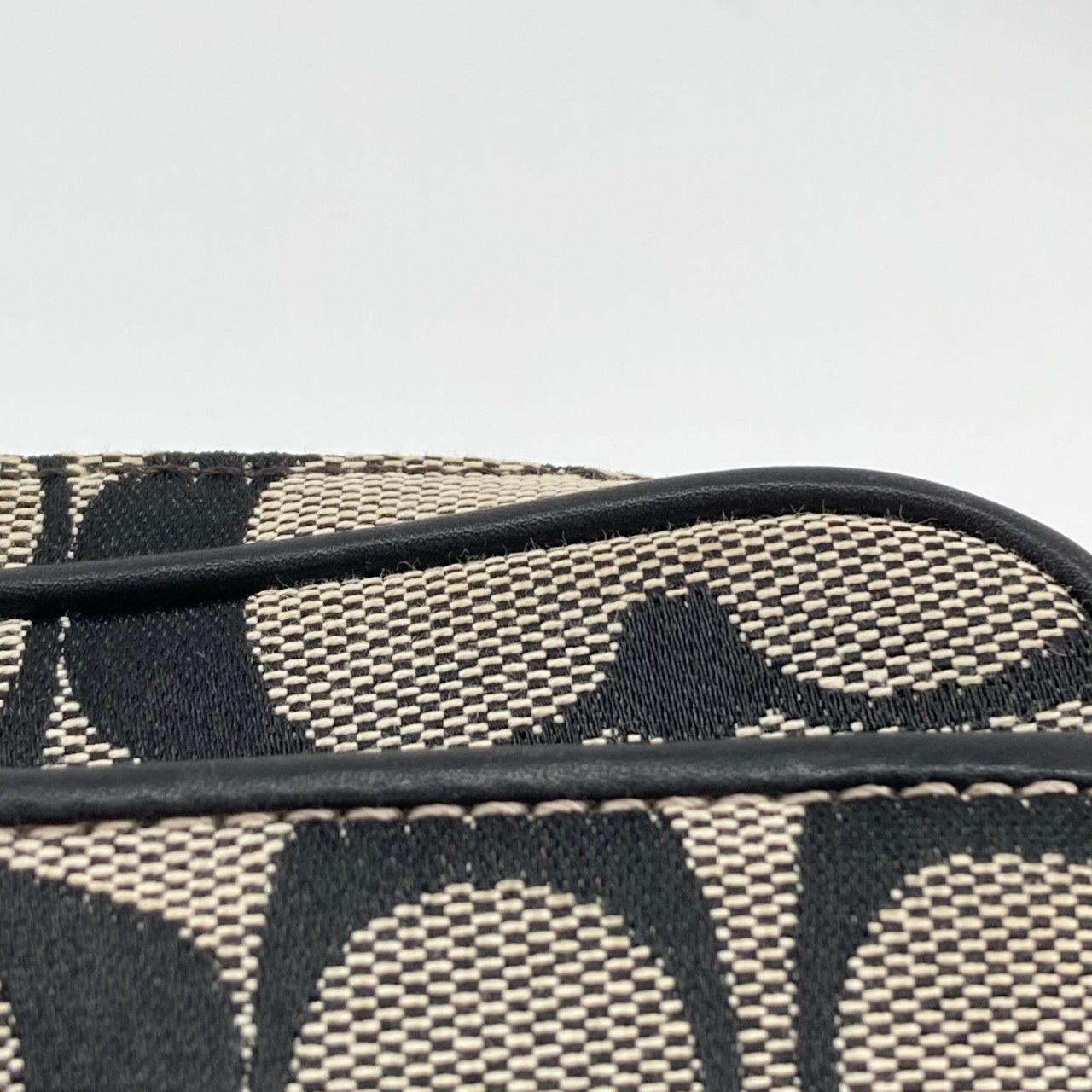 COACH（コーチ） シグネチャー レザー 2way ボディバッグ 3622 ウエストバッグ ブラック×ベージュ