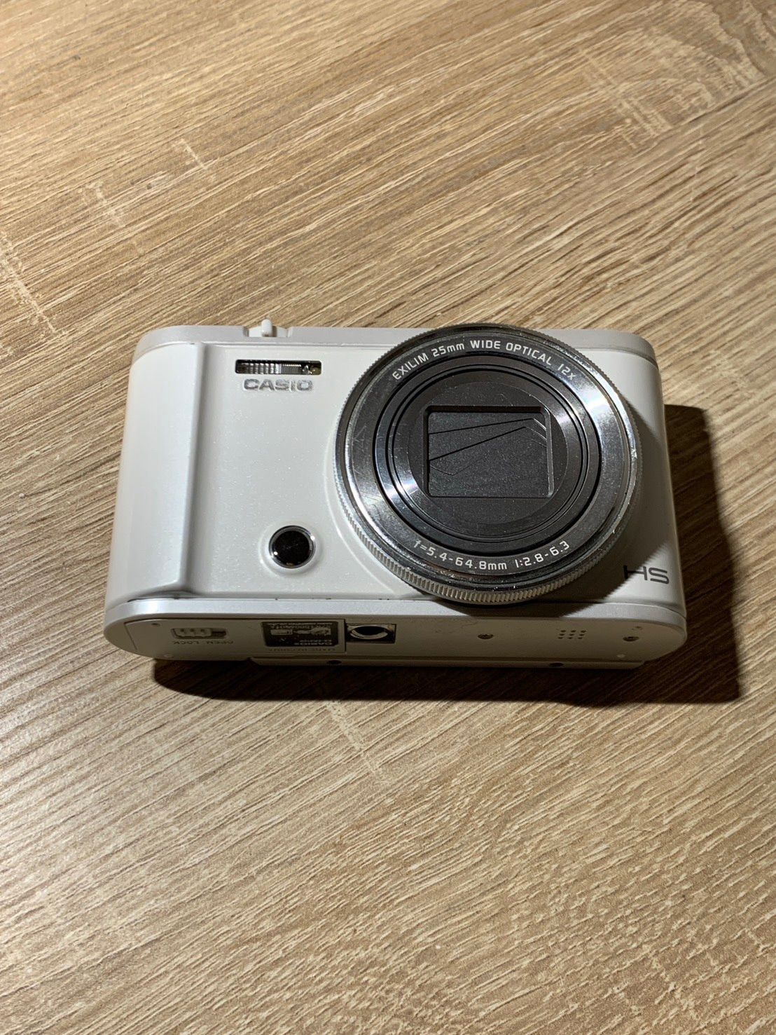 2867 Casio EXILIM EX-ZR3100 white junk digital camera [co]