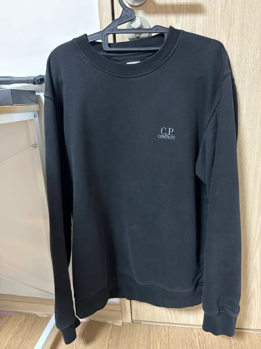 (本日まで受け付けます) C.P. COMPANY シーピーカンパニー ブラック スウェット