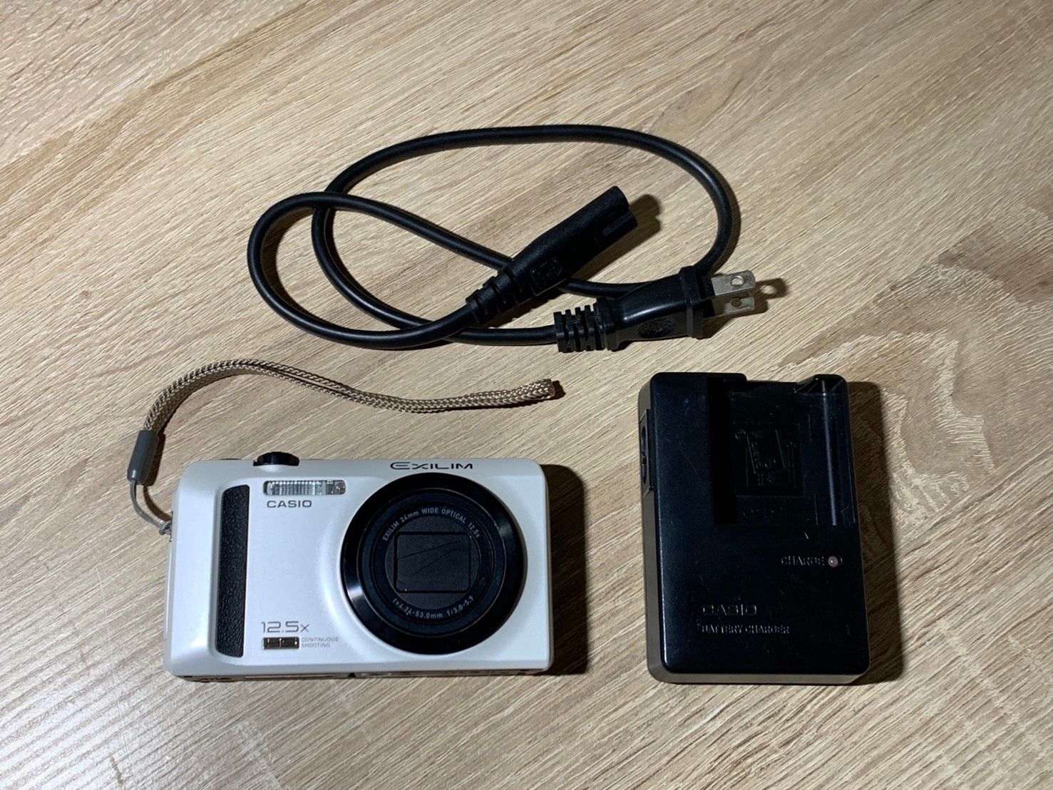 2966 카시오 엑실림 EX-ZR100 화이트 정크 디지털 카메라 [신제품]
