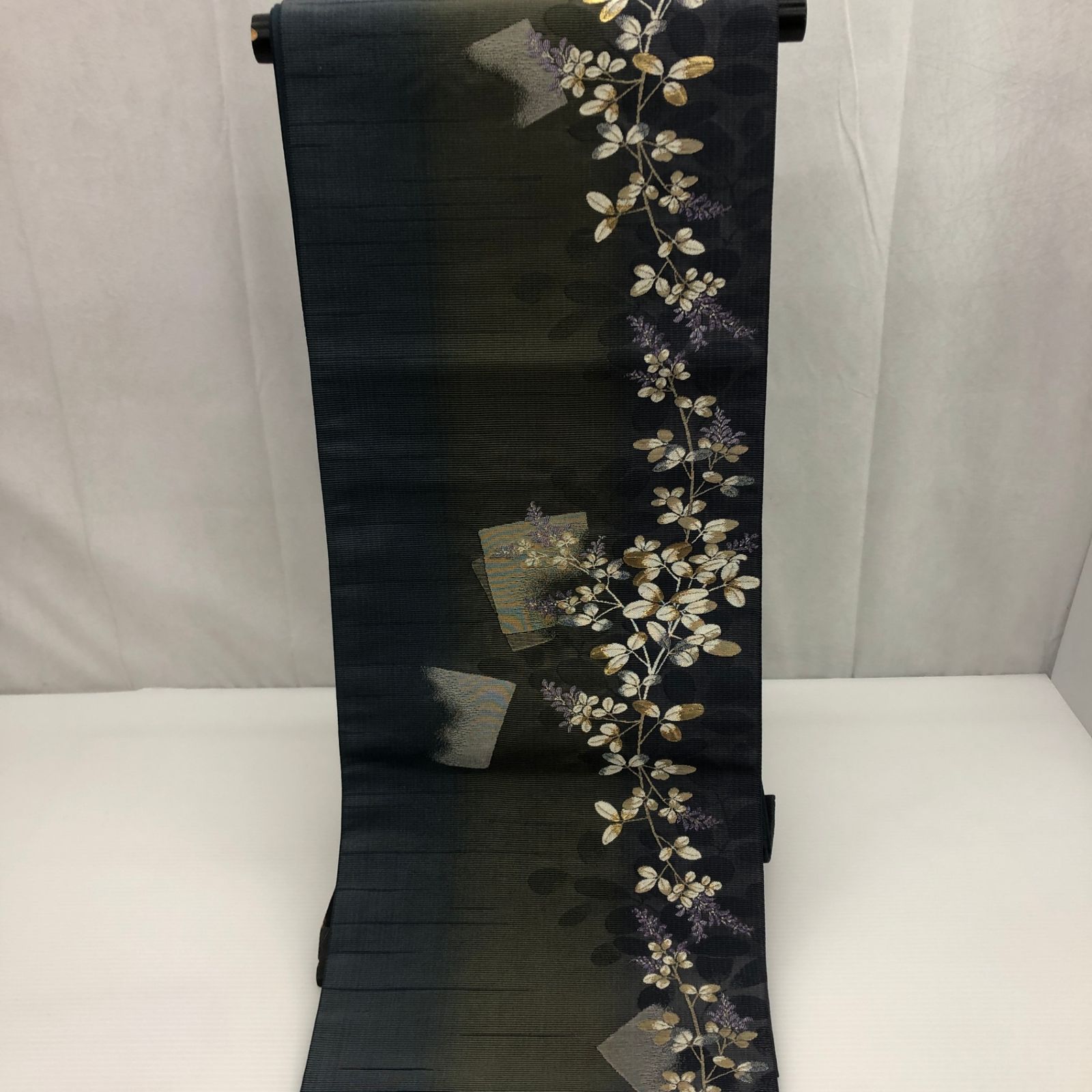袋帯 逸品 やまと 草花 風景画 金銀糸 薄紫 和装小物 六通 正絹 呉服 帯 全長 約４４０㎝ 幅 約 ３１ｃｍ_255
