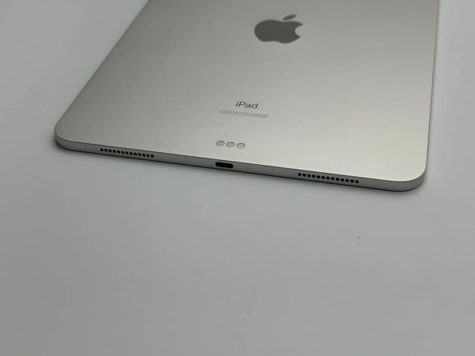 箱付き中古A】iPad Pro 11-inch 第2世代 128GB シルバー Wi-Fi