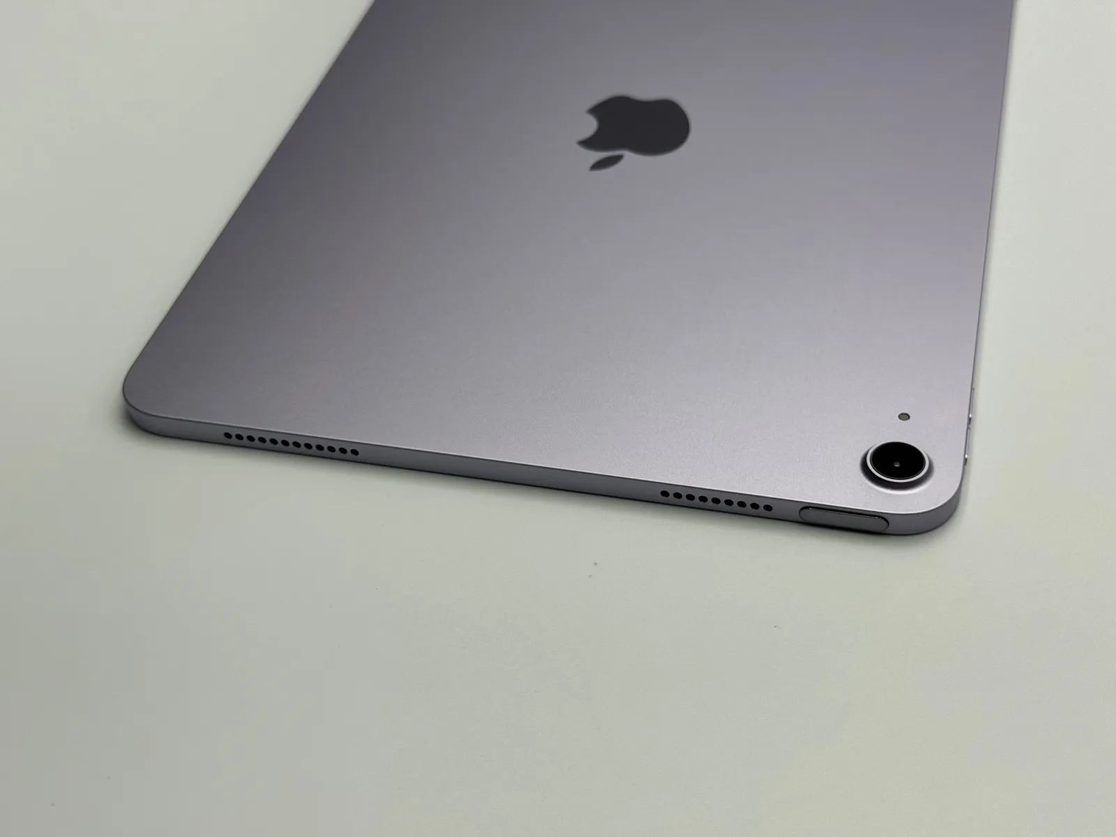 箱付き中古B】iPad Air 7 11-inch (M3) 128GB パープル Wi-Fi