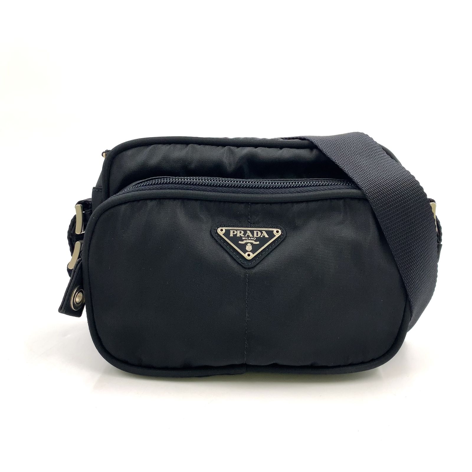【新着】PRADA 三角ロゴプレート テスートナイロン ナイロン ブラック ショルダーバッグ シルバー 41,275円