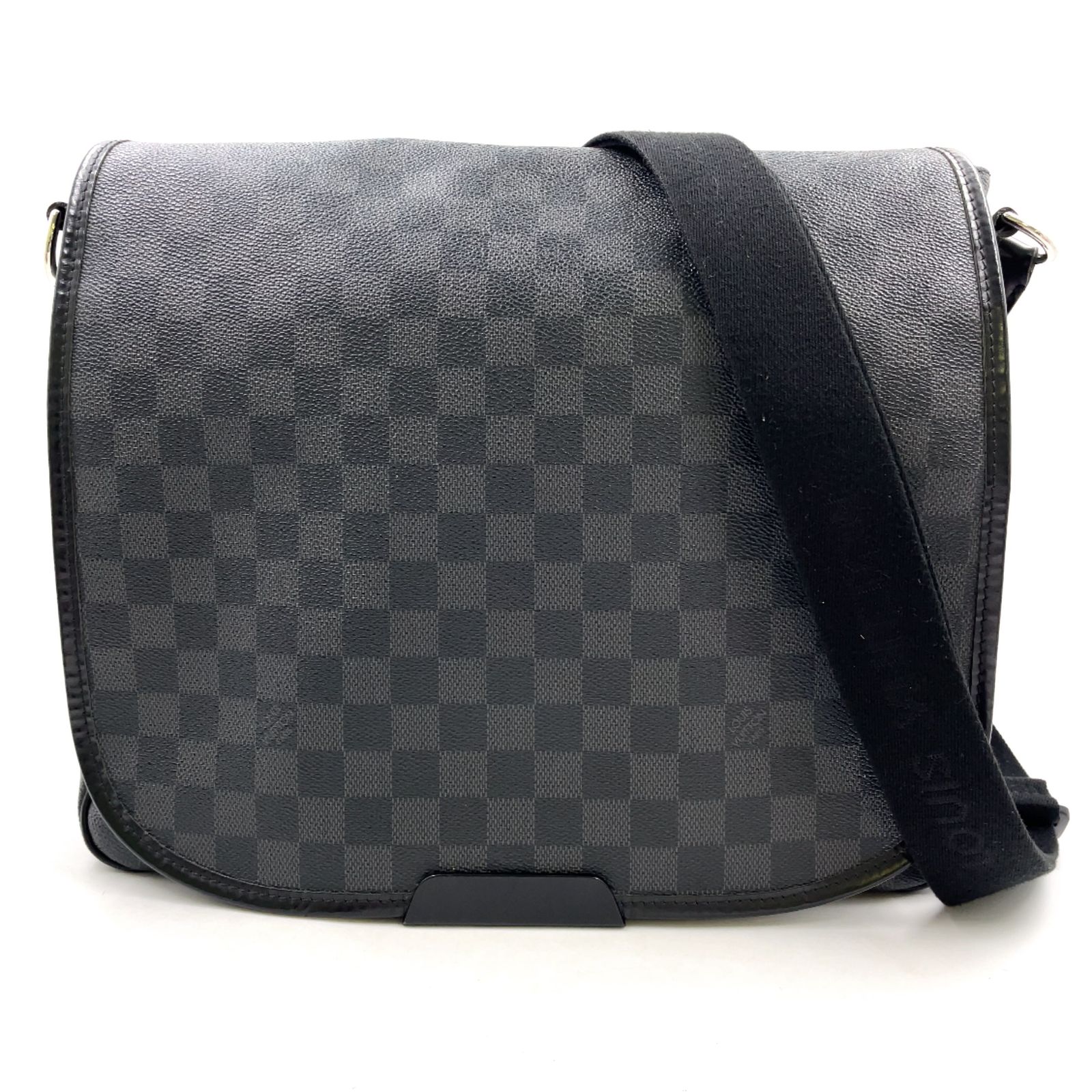 【新着】LOUIS VUITTON ダニエルMM ダミエグラフィット ダミエグラフィット レザー、PVC ブラック ショルダーバッグ シルバー N58029