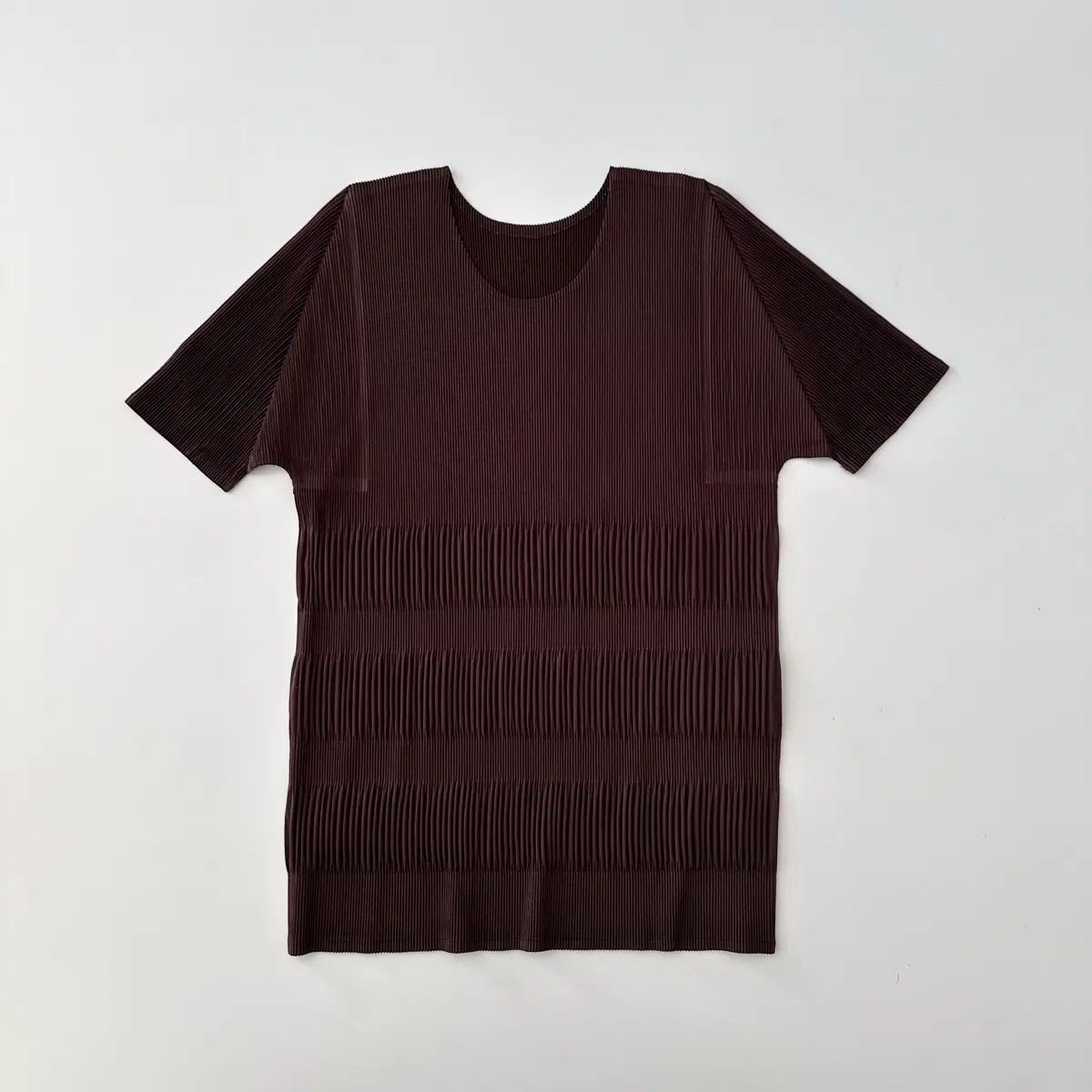ISSEY MIYAKE イッセイミヤケ プリーツプリーズ PLEATS PLEASE 半袖
