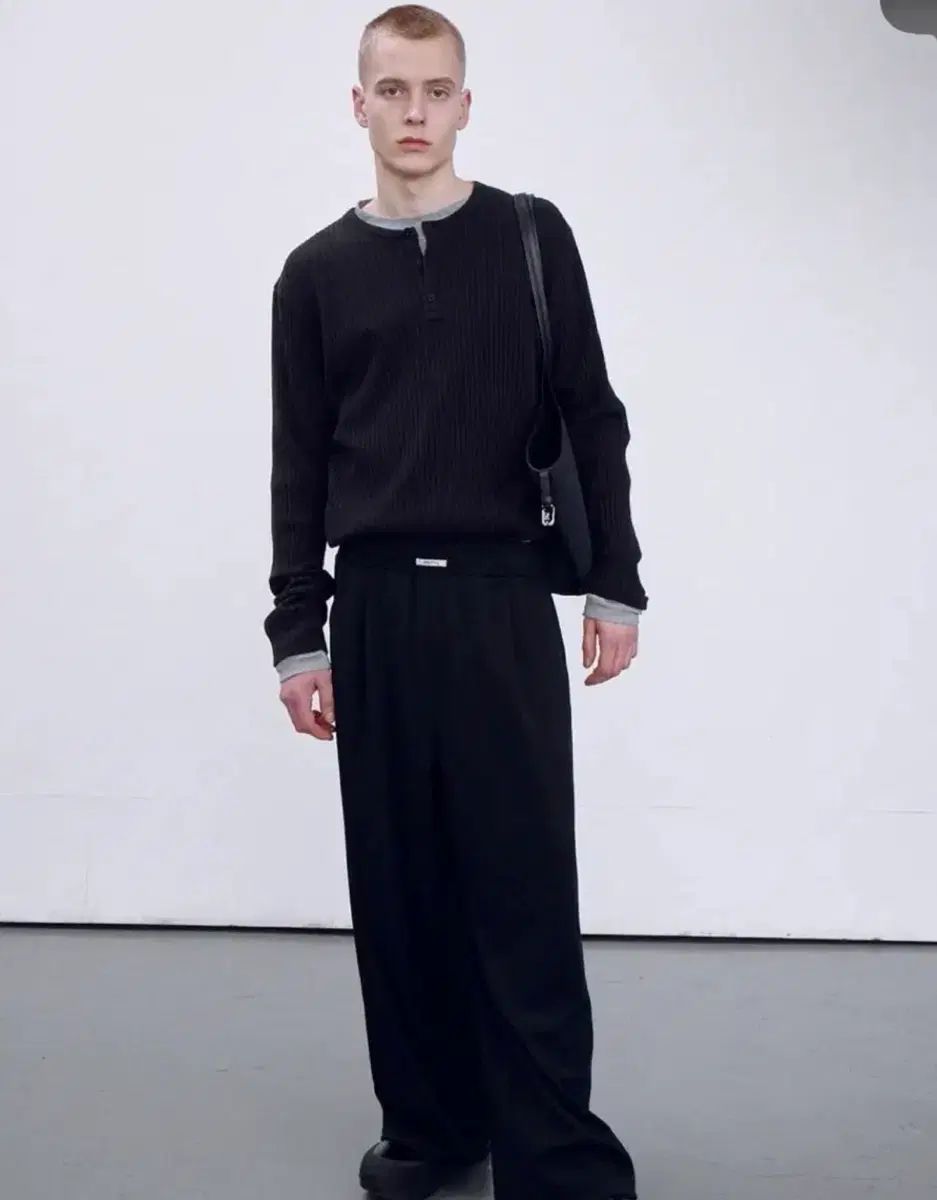 レクト ヘンリーネック Tシャツ ブラックL