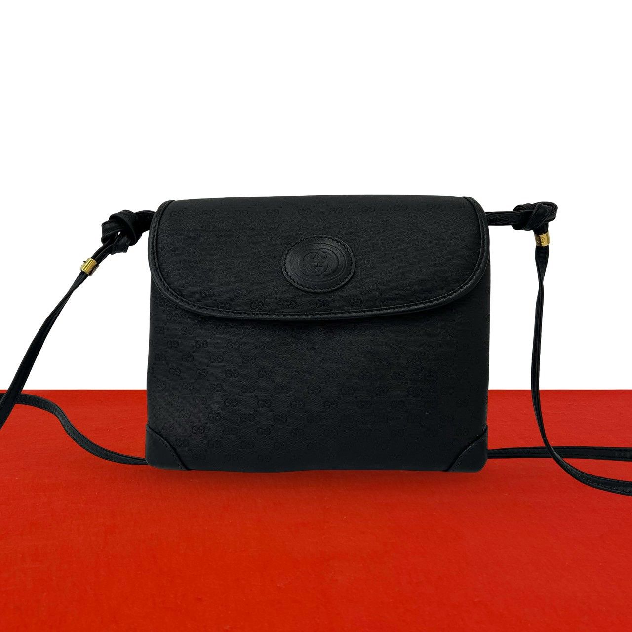 極 美品 GUCCI グッチ オールドグッチ ヴィンテージ マイクロGG ロゴ レザー 本革 ショルダーバッグ サコッシュ ポシェット ブラック 96492 32,825円