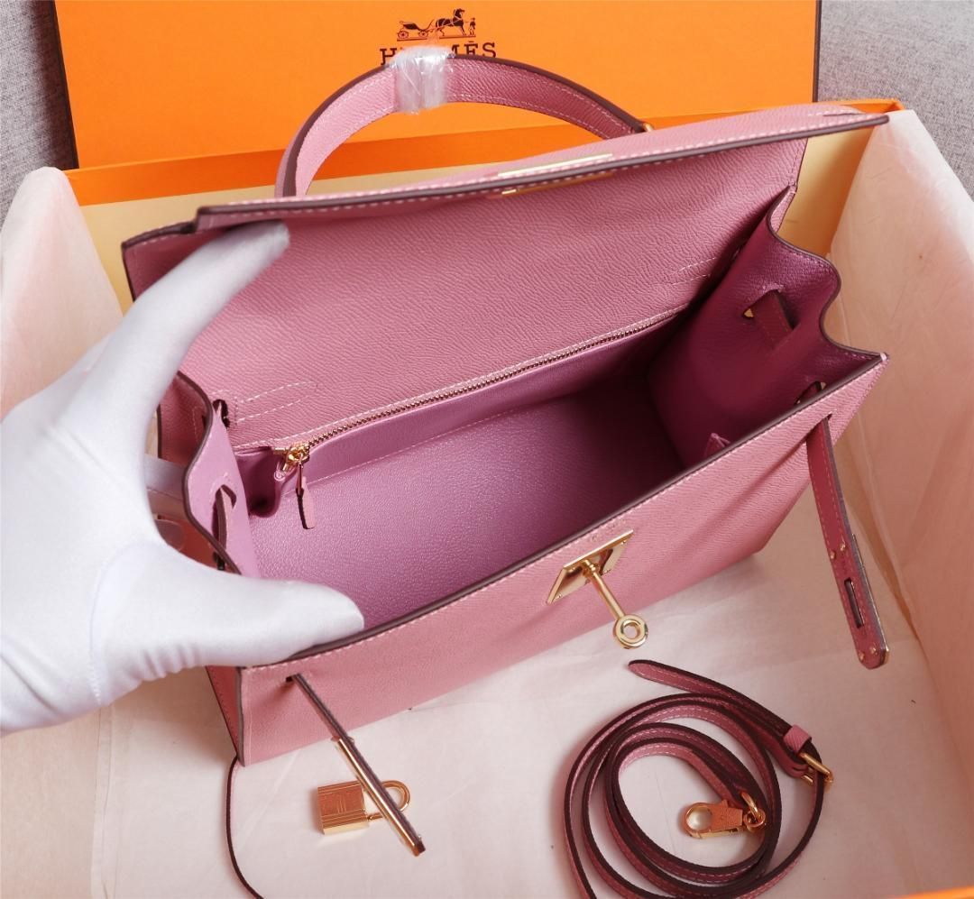 Hermes Kelly Bag ピンクのハンドバッグ／ショルダーバッグ