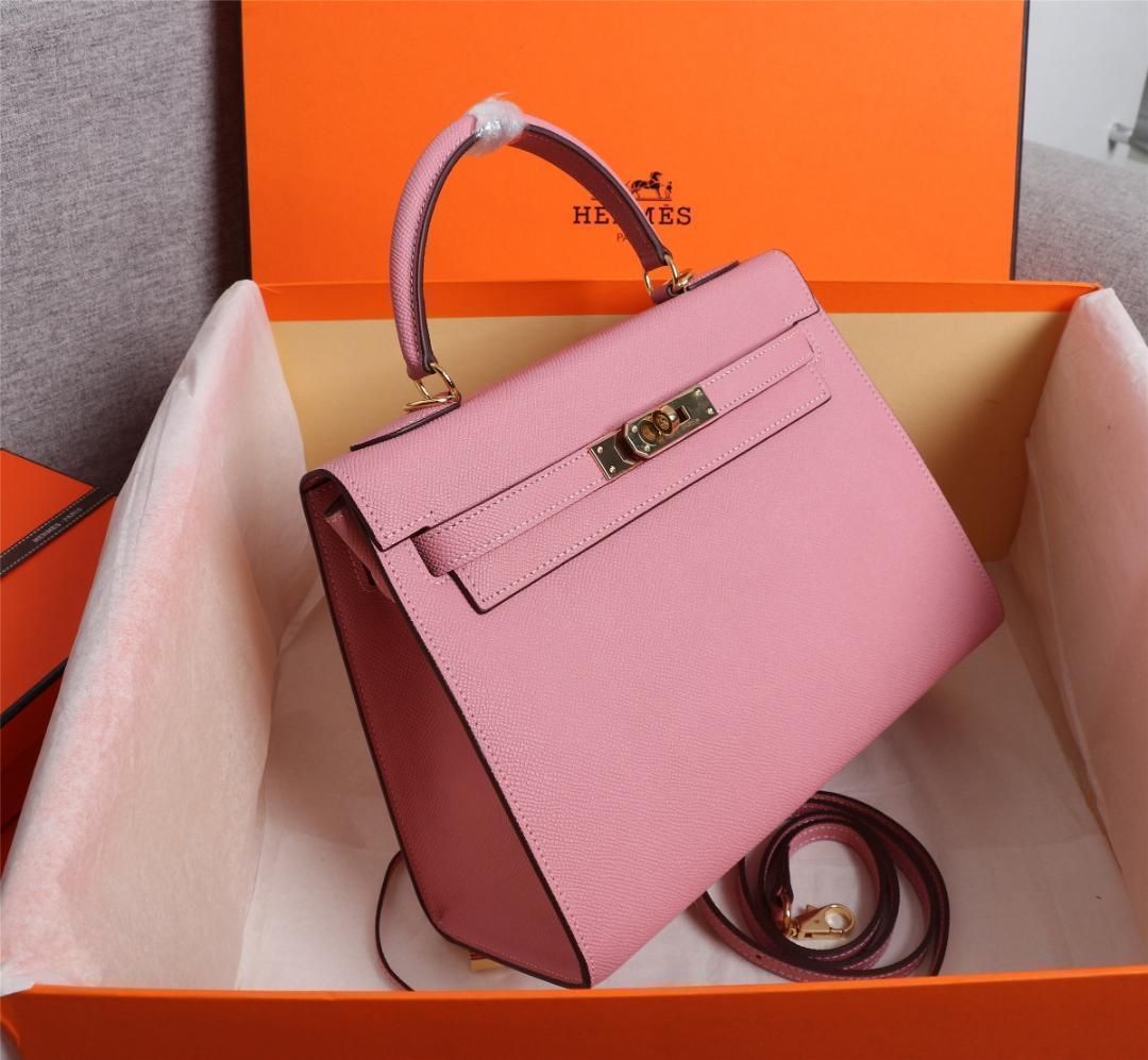 Hermes Kelly Bag ピンクのハンドバッグ／ショルダーバッグ