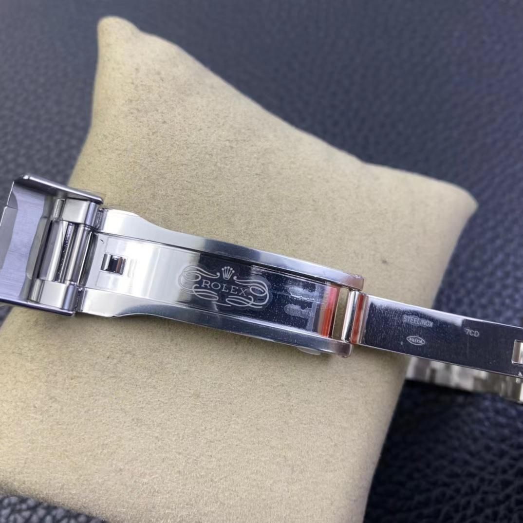 56今すぐ購入へようこそ! ！ロレックス美品 116500 ROLEX の40mm時計です59｜本日限定特価｜新品未使用-